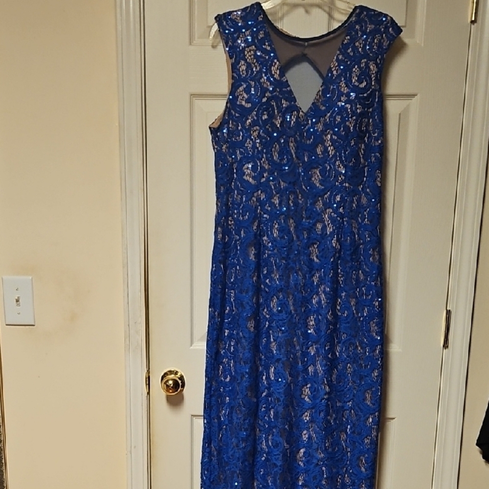 Elegant Blue Lace Dress
